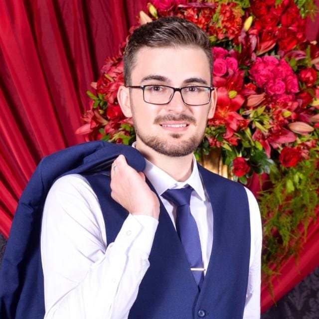 Dr. Gustavo Finger